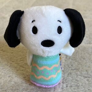Hallmark Peanuts Itty Bittys Easter Egg Snoopy